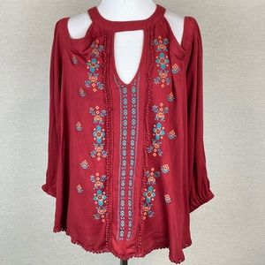 Altar’d State Burgundy Floral Cold Shoulder Top Sz L • Embroidered • EUC